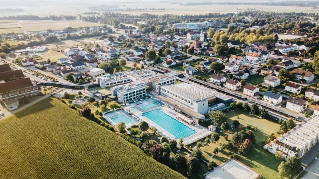 Hotel Vivat modern wellness resort façade with thermal pools and landscaped gardens in Moravske Toplice