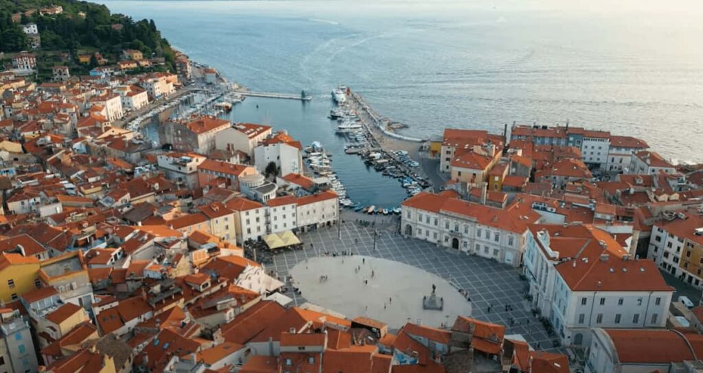 Piran family stays & coastal tours with seaside view