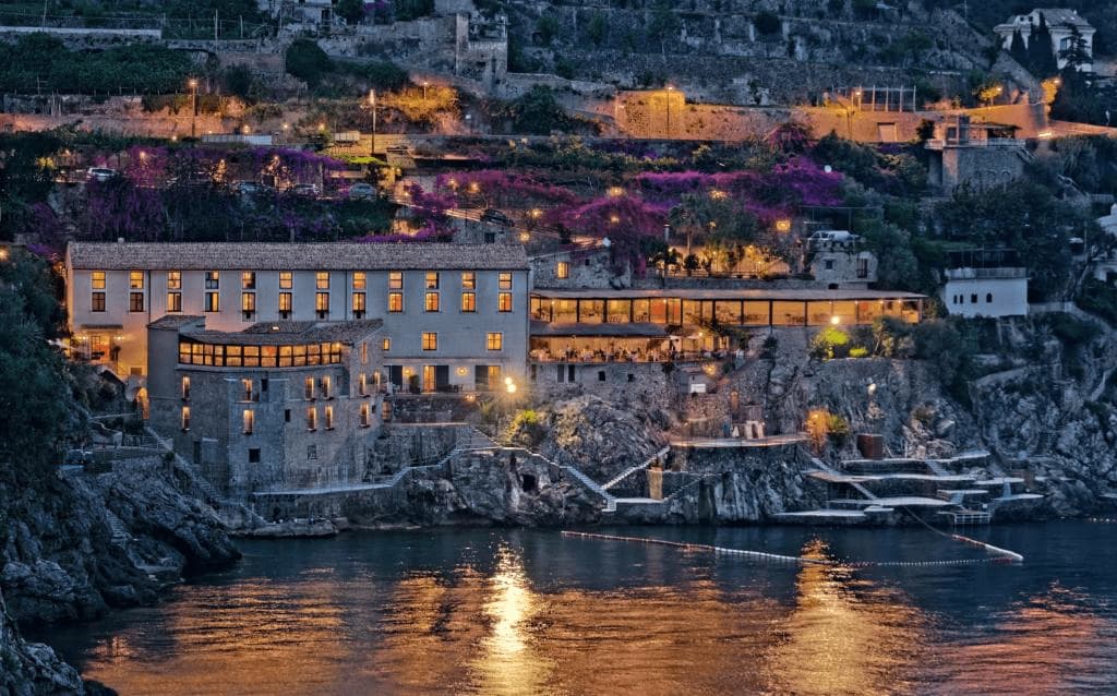 Luxury hotels Ravello. Night view of the coast and Hotel Marmorata.