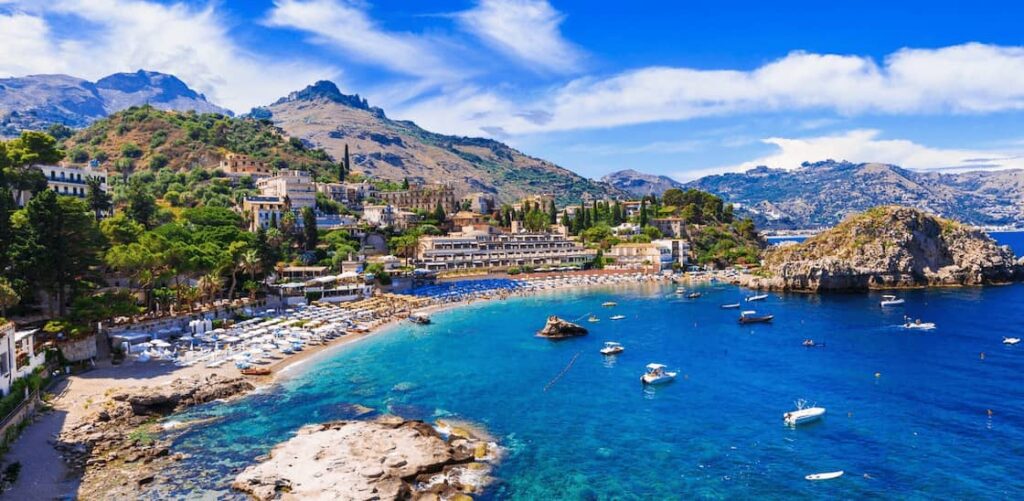 Best luxury hotels Sicily.