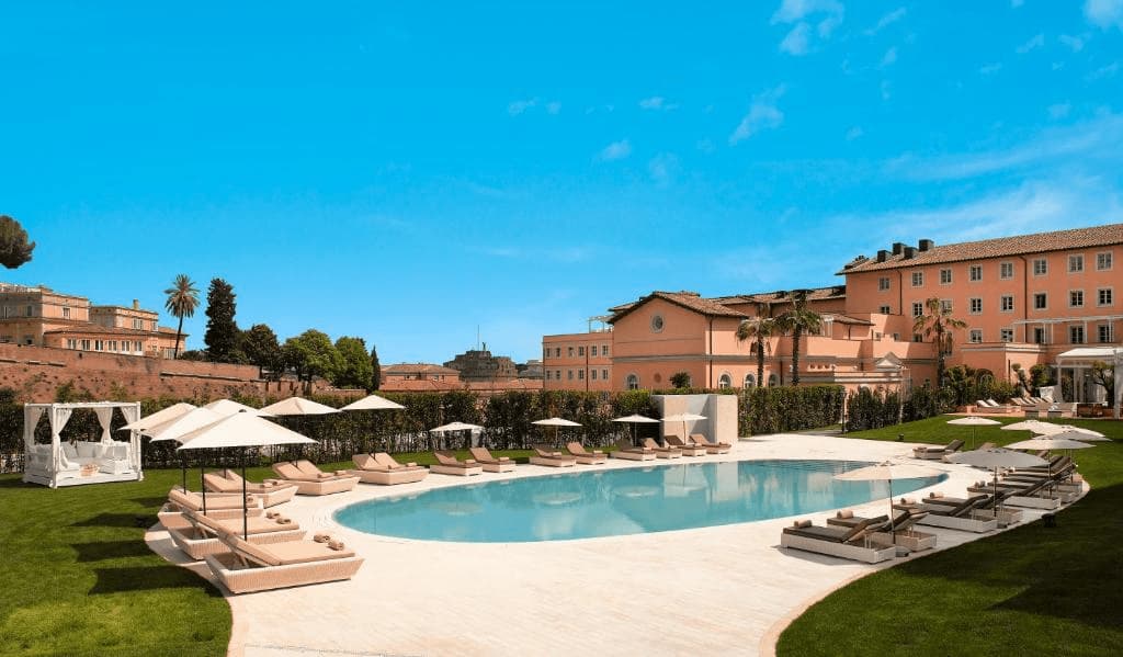 Luxury hotels near the Vatican.