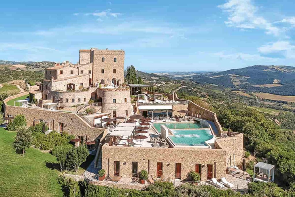 Best Luxury Castle Hotels in Italy.