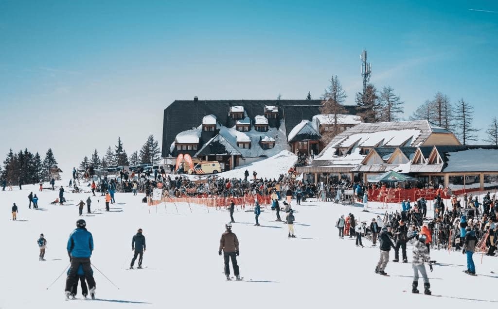 Best Ski Hotels in Krvavec. Skiing on the slope.